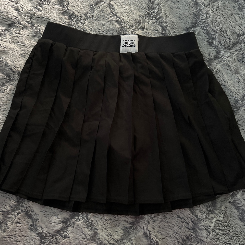 Frankie’s bikinis windy tennis skirt NWOT